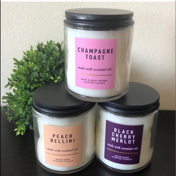 Bath & Body Works Other - Bath & Bodyworks bundle of White Barn Candles 💝